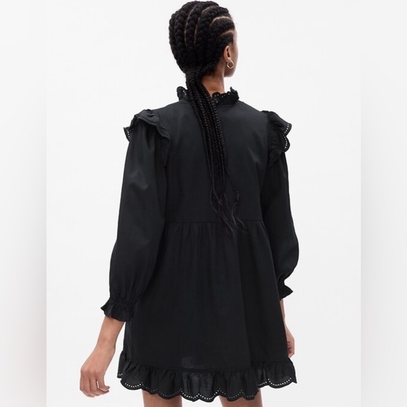 NWT! GAP Black Eyelet Ruffle Mini Dress - Size Small - Picture 2 of 6